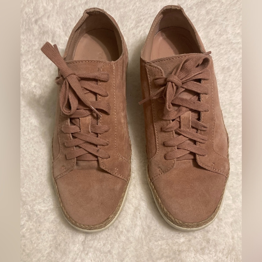 Vince suede tennis shoes lace up size 6/36 in great condition
